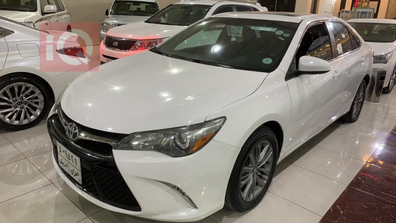 تۆیۆتا کامری